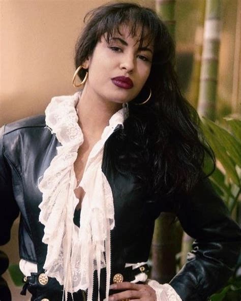 selena quintanilla photoshoot|Celebrating Selena: Fotos y Recuerdos